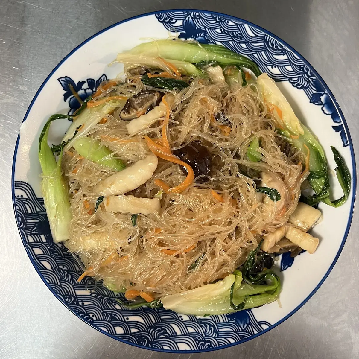 素菜炒米 veggie rice noodles